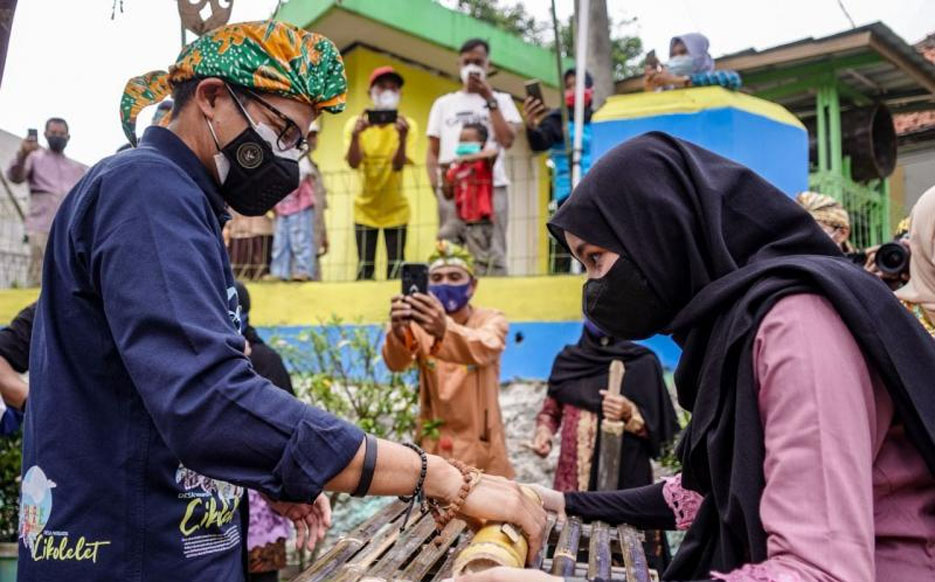 Menparekraf Sandiaga Uno Kunjungi Desa Wisata Cikolelet di Kabupaten Serang