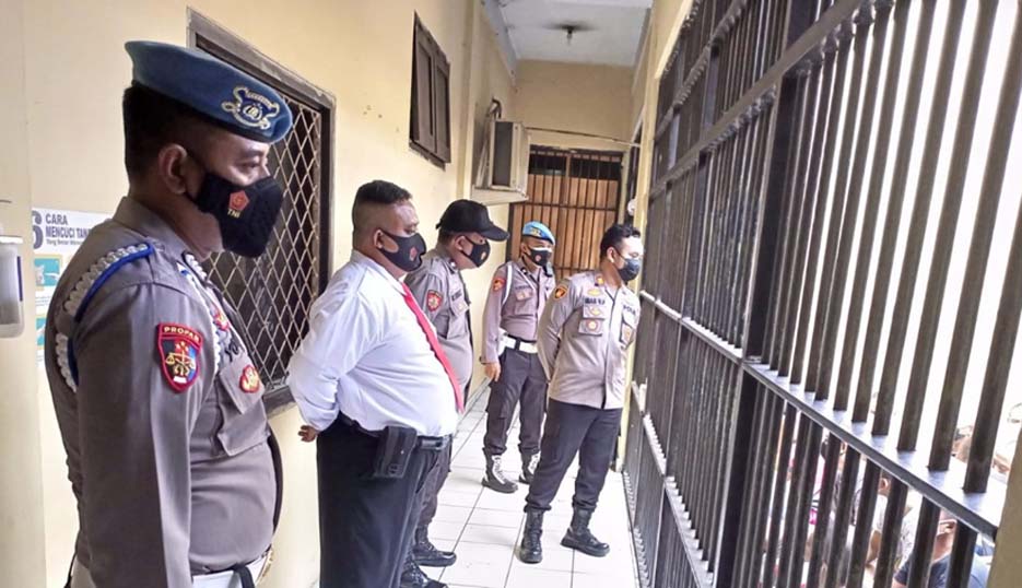 Pawas dan Provos Laksanakan Sidak Ruang Tahanan Polres Cilegon