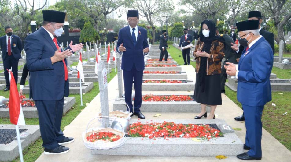 Hari Pahlawan 2021, Presiden Pimpin Ziarah Nasional di TMP Kalibata