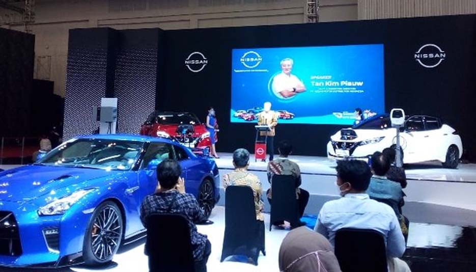 Mobil Elektrik Nissan Dibanderol Rp600 Jutaan di GIIAS 2021