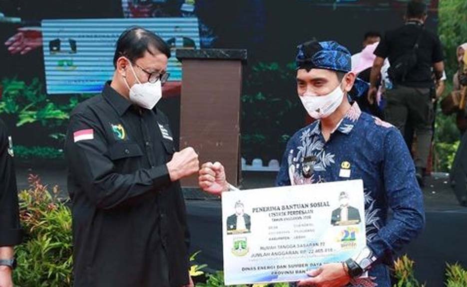 Tingkatkan Kesejahteraan Masyarakat, Gubernur Banten Gelar Program Listrik Desa