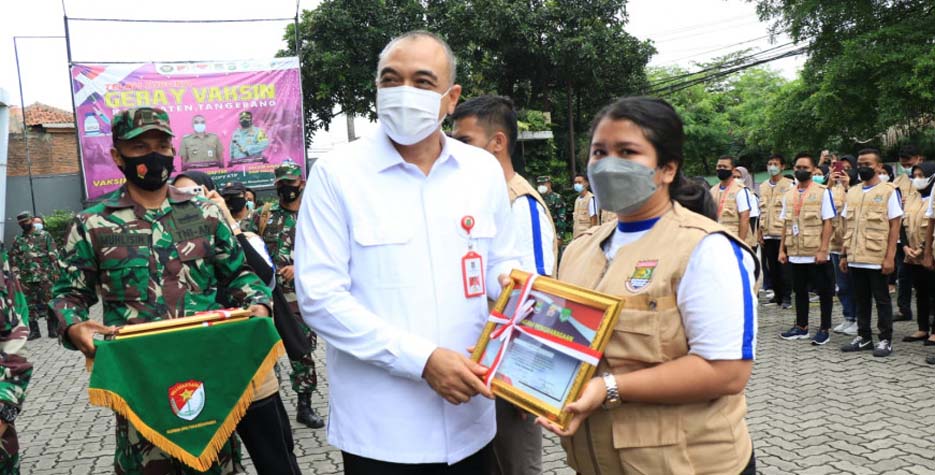 Bupati Zaki Lepas 250 Tenaga Kesehatan dari Wisma Atlet