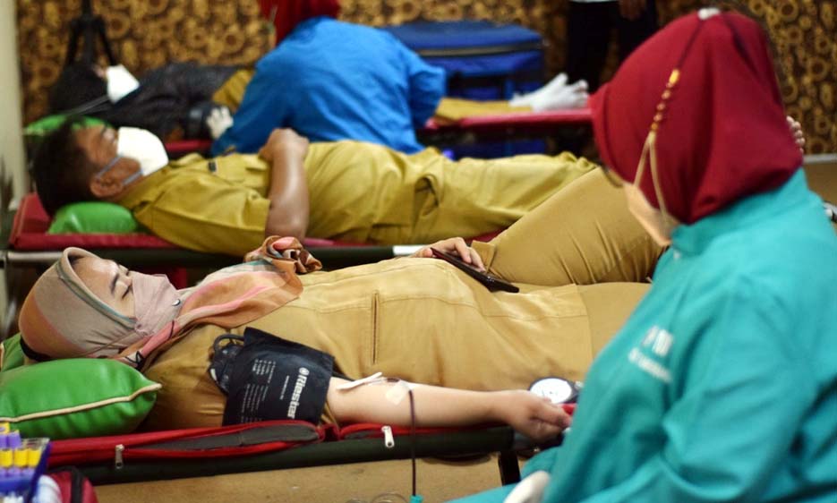 HUT Korpri ke-50, Dinkes Kota Tangerang Bersama PMI Gelar Donor Darah