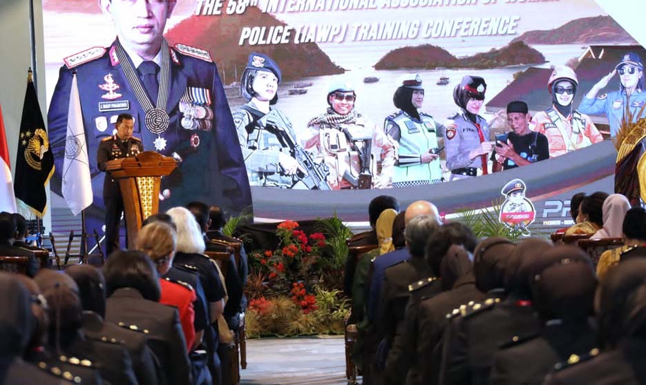 Kapolri Buka Konferensi Pelatihan IAWP ke-58 di Labuan Bajo