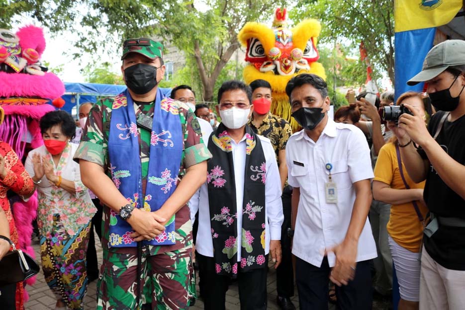 Danrem 052/Wijayakrama dan Wakil Walikota Apresiasi Festival Tang Che