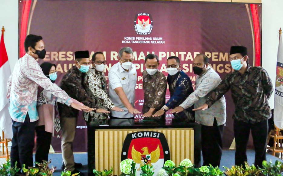 Benyamin Dampingi KPU Tangsel Launching Aplikasi Sipangsi dan RPP