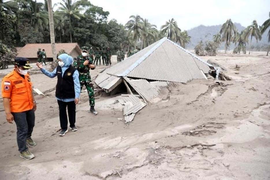 Erupsi Semeru, BNPB Kirim Bantuan Logistik Senilai Rp1,1 Miliar