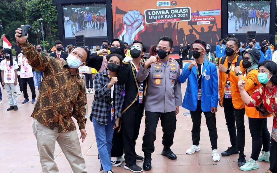 Buka Lomba Orasi, Kapolri: Junjung Tinggi HAM dan Nilai Demokrasi