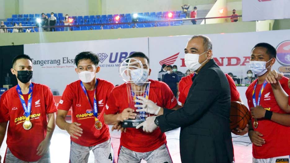 Bupati Zaki Berharap Lahir Bibit Unggul Pebasket Banten ke Ajang Nasional