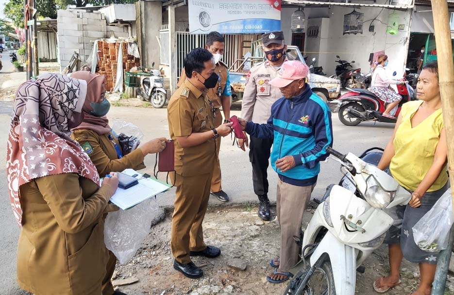 Covid-19 Meningkat, Kecamatan Cibodas Rutin Patroli Aman Bersama Setiap Hari