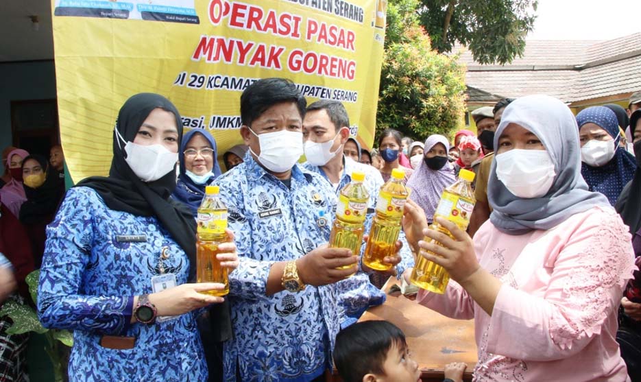 Pemkab Serang Gelar Operasi Pasar Minyak Goreng Harga Murah