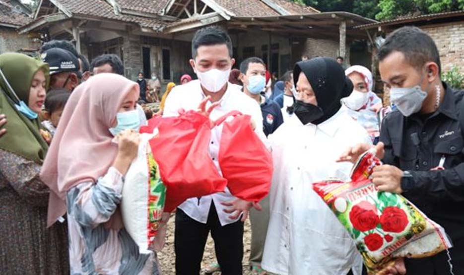 Menteri Sosial Tinjau Langsung Lokasi Terdampak Gempa di Pandeglang