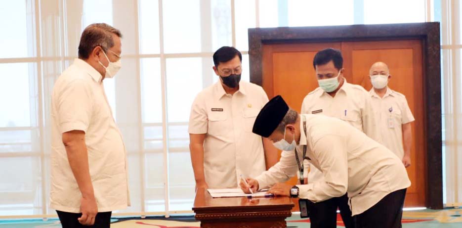 Benyamin Davnie Lakukan Sertijab di Lingkup Sekretariat Daerah