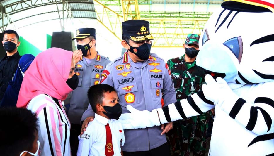 Kapolri Ingatkan Vaksinasi jadi Syarat Wajib Laksanakan PTM 100 Persen