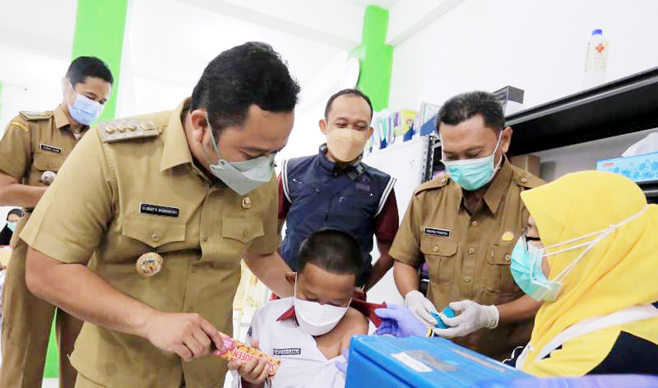 Walikota Arief Tinjau Pelaksanaan Vaksinasi Anak Usia 6-11 Tahun