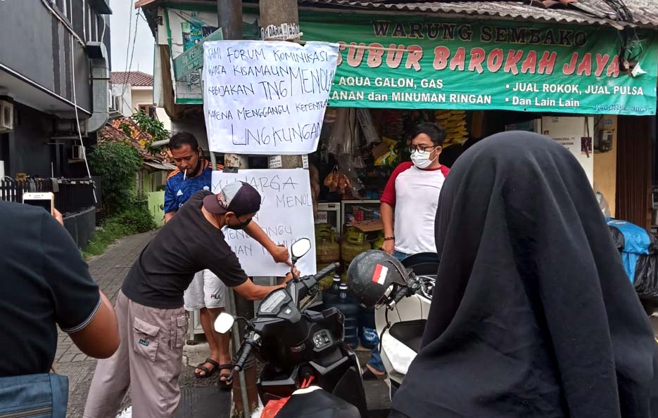 Forum Warga Kisamaun Menolak Penataan Wilayah Wisata Kuliner Pasar Lama