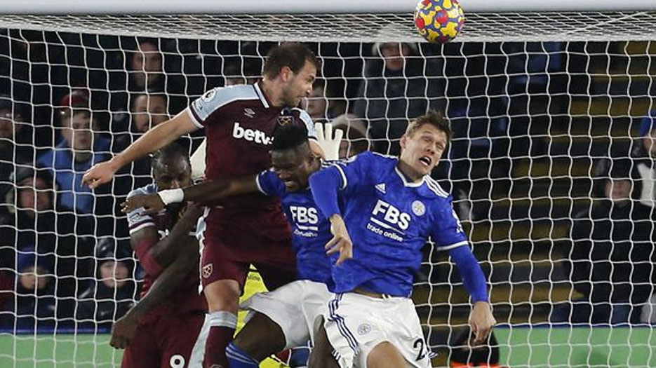 Hasil Pertandingan West Ham United vs Leicester City: Skor 2-2