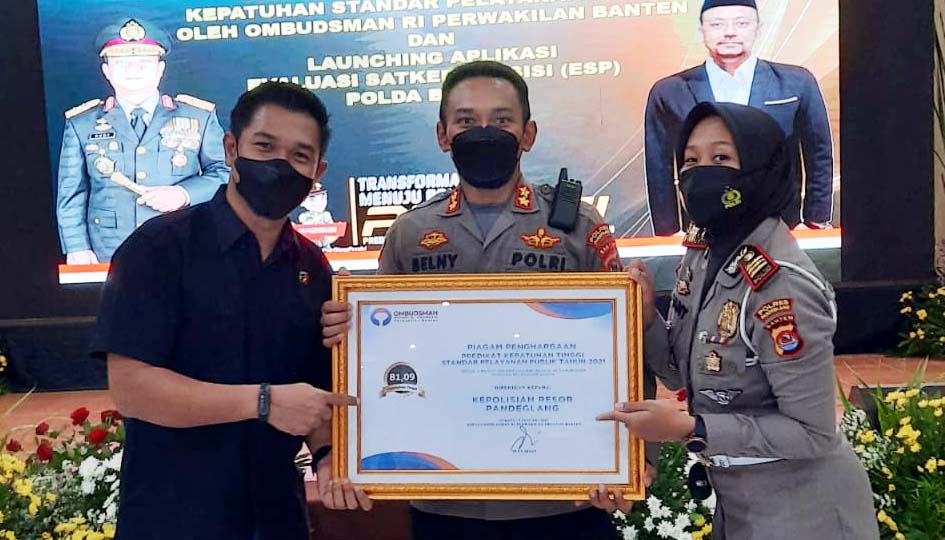 Polres Pandeglang Raih Penghargaan Zona Hijau Pelayanan Publik 2021