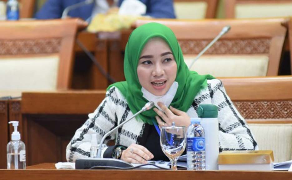 Ratna Juwita Sari Apresiasi Program Santripreneur Oleh Ditjen IKMA