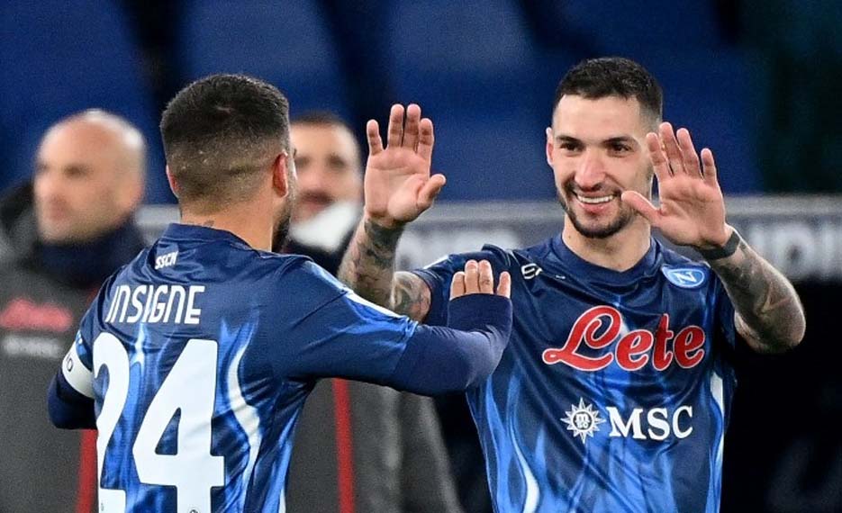 Menang 2-1 atas Lazio: Gol Terakhir Ruiz Bawa Napoli ke Puncak Klasemen