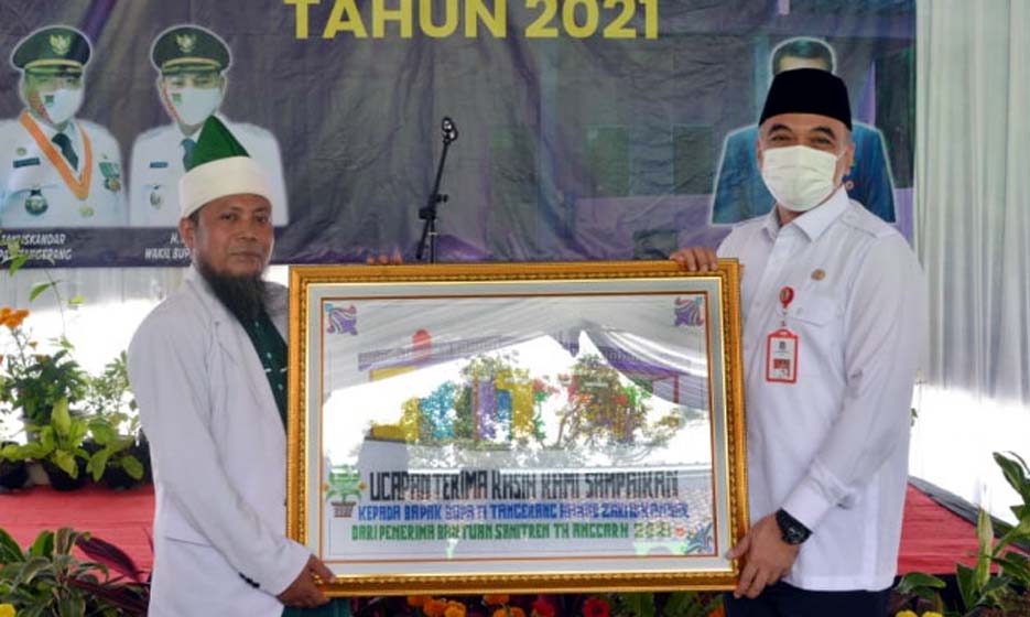 Bupati Zaki Resmikan Sanitren Ponpes Asma'ul Husna Desa Tapos