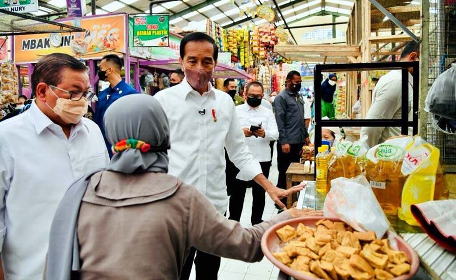 Jelang Ramadhan, Presiden Cek Ketersediaan Bahan Pokok di Sejumlah Pasar