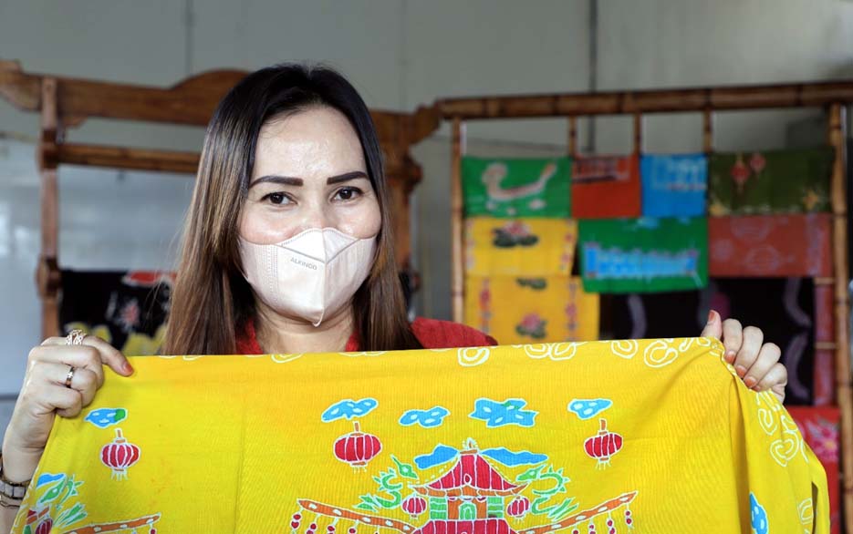 Warga Kampung Tehyan Giat Produksi Batik Tulis Dengan Bernuansa Tionghoa