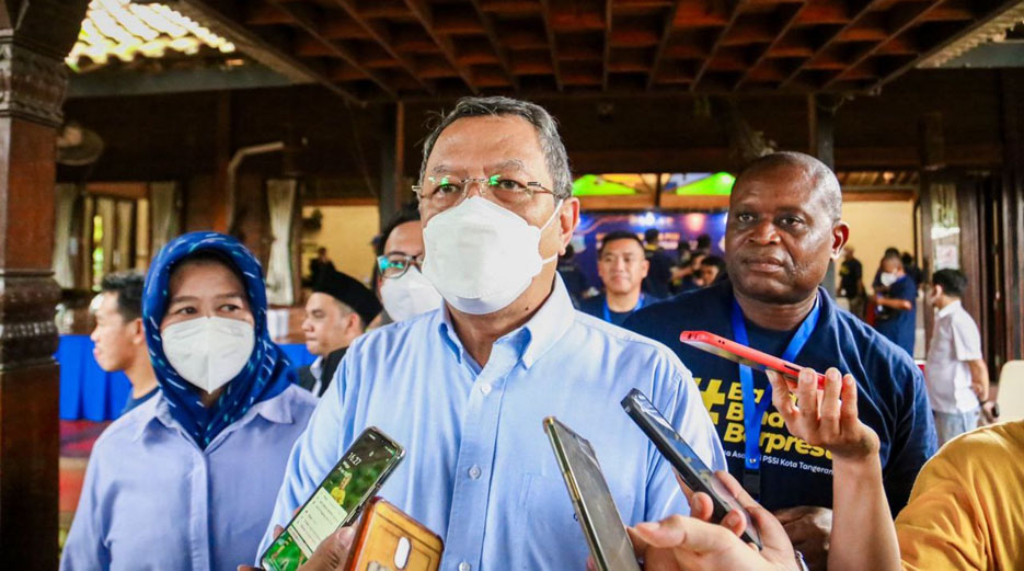 Tutup KLB Askot PSSI Tangsel, Benyamin Minta Latihan Intens Dilakukan