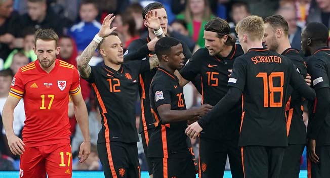 Wales 1-2 Belanda: Wout Weghorst Akhiri Rekor Tak Terkalahkan Wales