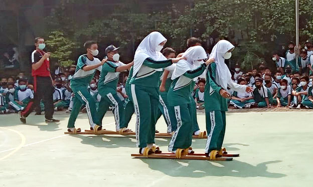 Hari Anak Nasional, SMPN 10 Kota Tangerang Gelar Olahraga Tradisional