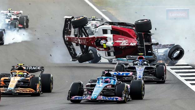 Zhou Ungkap Kecelakaan Awal di Silverstone yang Menakutkan