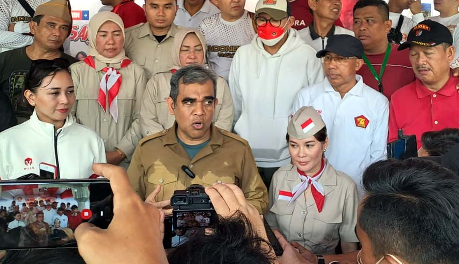 Meriahkan HUT RI ke-77, Wakil Ketua MPR RI Ahmad Muzani Bersama Kader Gerindra Bersepada Santai