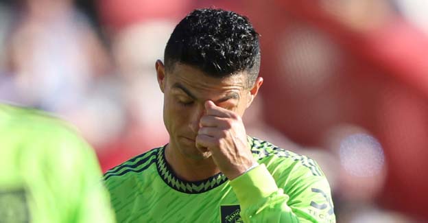 Manchester United Menolak Rencana Pemutusan Kontrak Cristiano Ronaldo
