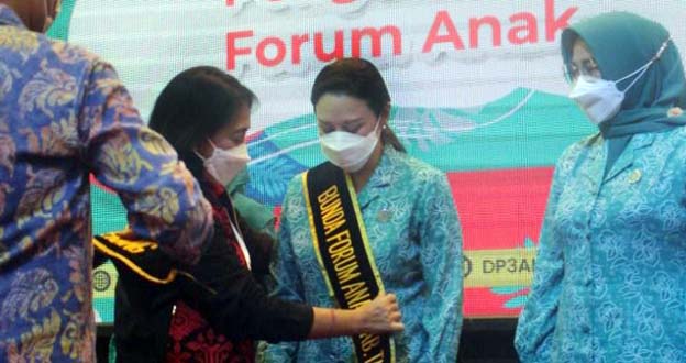 Yuli Zaki Dikukuhkan Menjadi Bunda Forum Anak Kabupaten Tangerang
