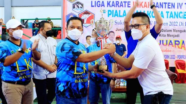 Walikota Arief Membuka Kejuaraan Liga Karate INKAI Banten ke IV 2022