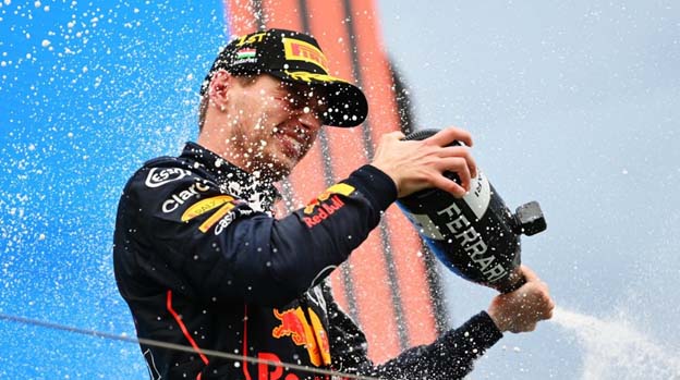 Max Verstappen Pulih Dari P10 untuk Raih Kemenangan Grand Prix Hungaria