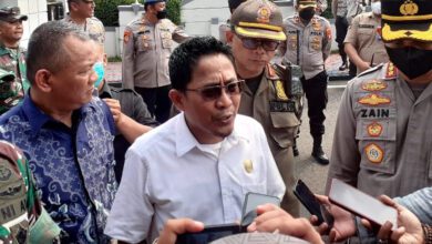 Temui Demonstran, Ketua DPRD Kota Tangerang Diteriaki 'The Next Walikota'