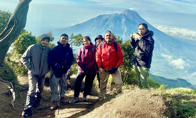 57 Pendaki Tim ‘Tiga Dewa’ Lakukan Ekspedisi di Gunung Merbabu