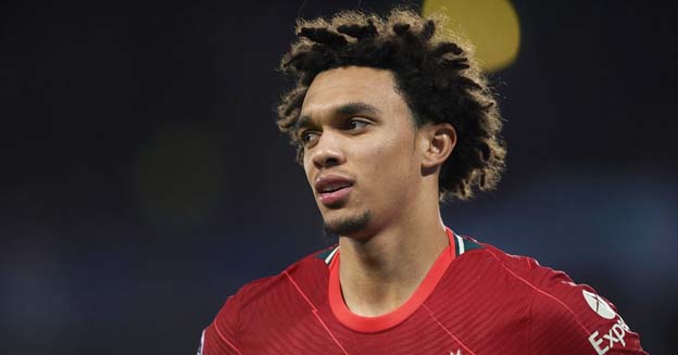 Robbie Fowler Pertanyakan Keinginan Trent Alexander-Arnold