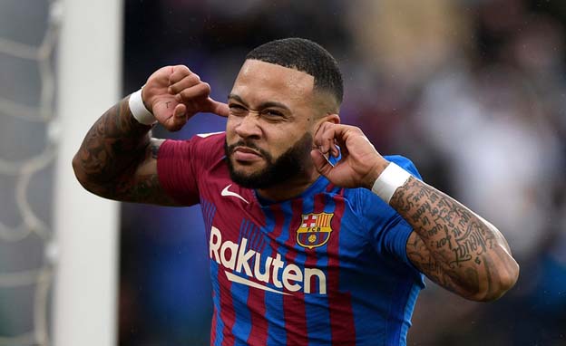 Memphis Depay Ungkapkan Tetap Bertahan di Barcelona