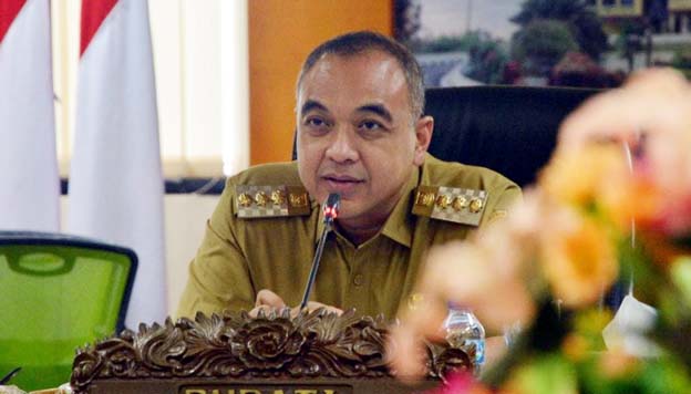 Bupati Zaki Pastikan Kualitas Pelayanan Keterbukaan Informasi