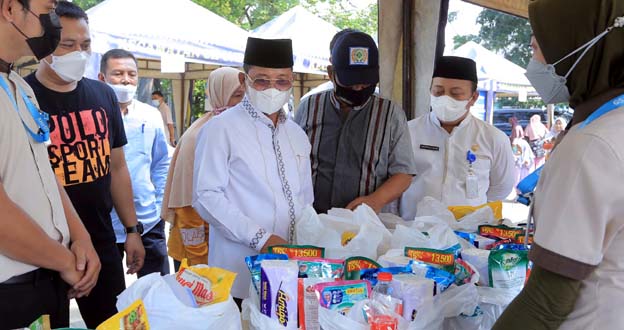 Sachrudin Apresiasi Gelaran Bazar Murah di Kecamatan Cipondoh