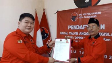 Kader BMI Adhitya Dinardo Daftar Menjadi Bacaleg Kota Tangerang