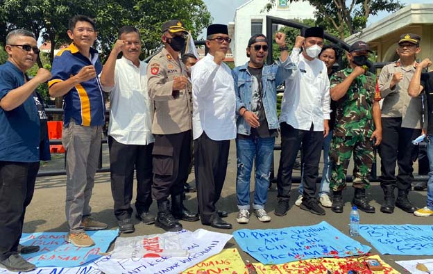 Gelar Aksi di Pemkot Tangerang, Forwat: Bentuk Solidaritas Terhadap Wartawan