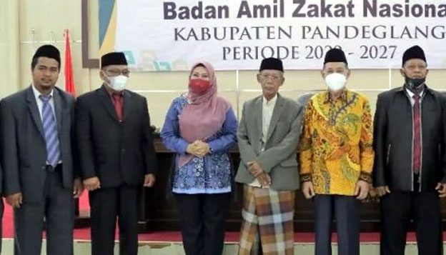 Bupati Irna Lantik Pimpinan Baznas Pandeglang Periode 2022-2027
