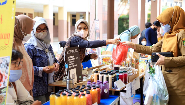 Disperindagkop Kota Tangerang Gelar Bazar UMKM di Plaza Puspem