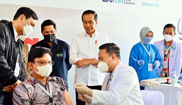 Presiden Tinjau Penyuntikan Perdana Vaksin Covid-19 IndoVac