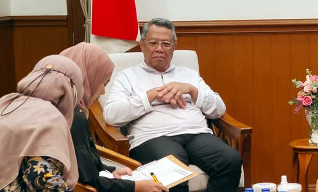 Walikota Benyamin Davnie Perdana Didata Sensus Regsosek