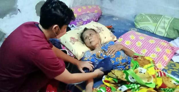 Puskesmas Cikokol Rutin Jalani Home Care untuk Lansia