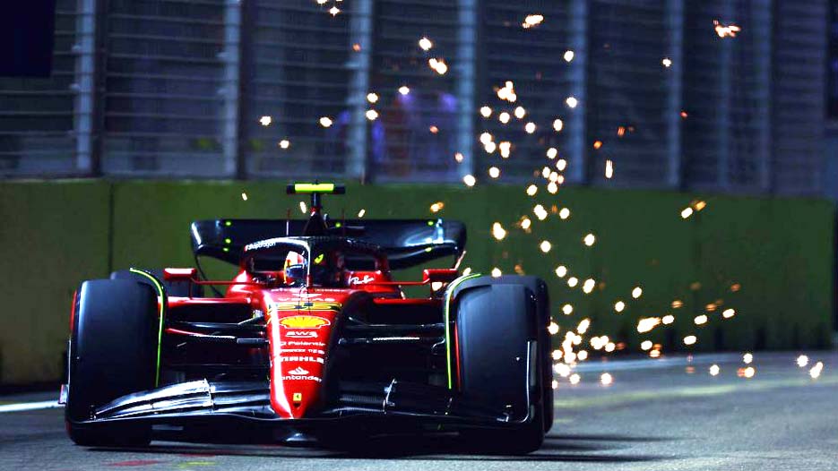 Sainz Memimpin Leclerc saat Ferrari Membukukan 1-2 di FP2 Marina Bay